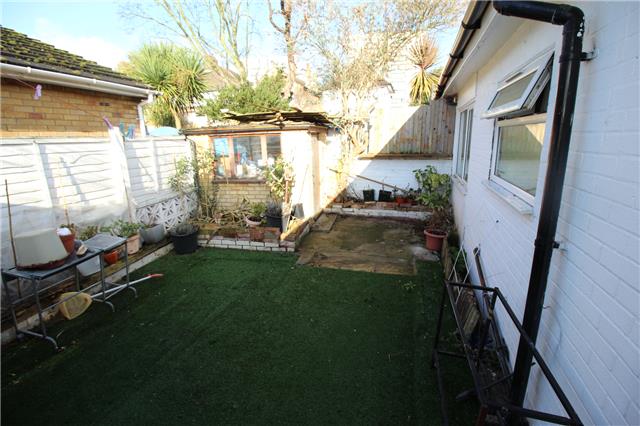  Image of 3 bedroom Semi-Detached Bungalow for sale in Sunny Bank London SE25 at Sunny Bank, London, SE25